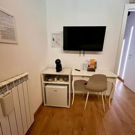 Teodorico Room & Apartment Verona Bagian luar foto
