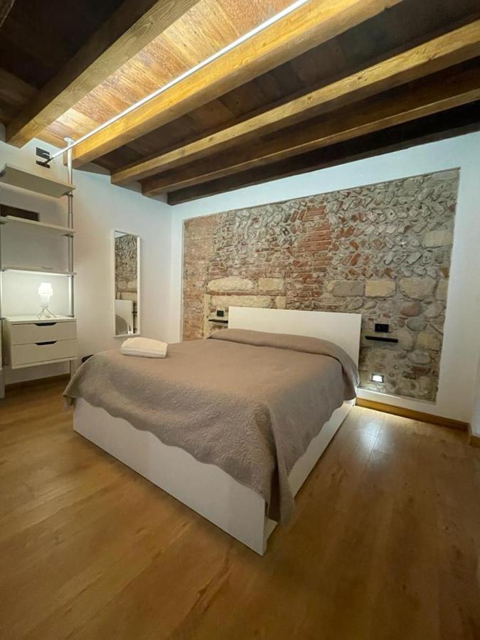 Teodorico Room & Apartment Verona Bagian luar foto