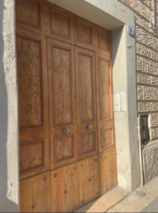 Teodorico Room & Apartment Verona Bagian luar foto