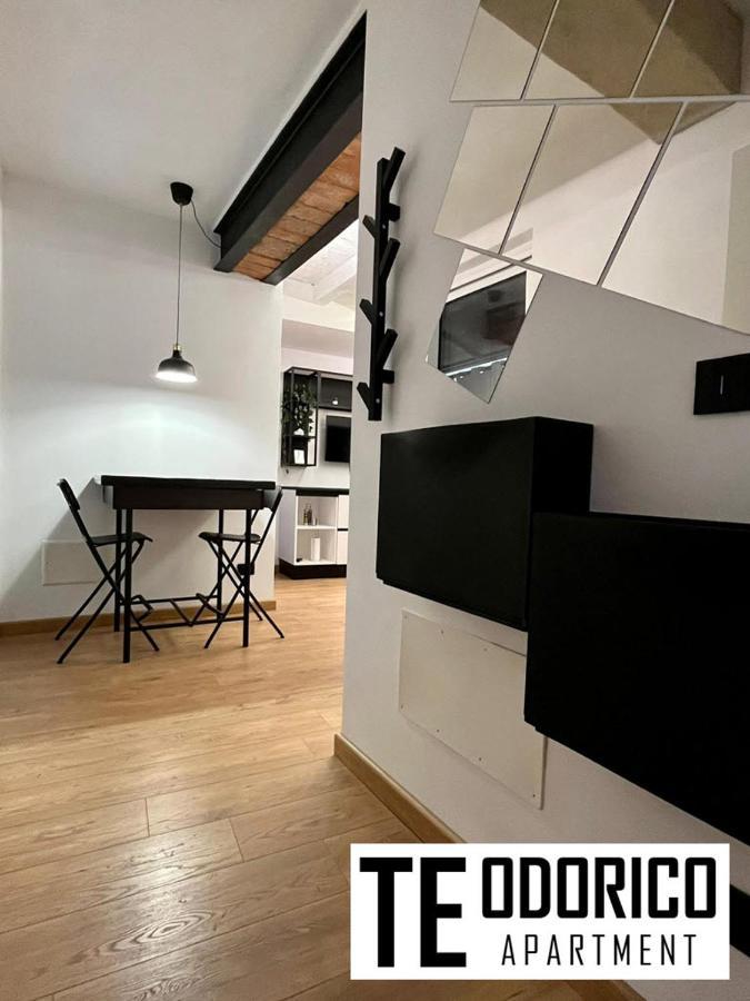 Teodorico Room & Apartment Verona Bagian luar foto