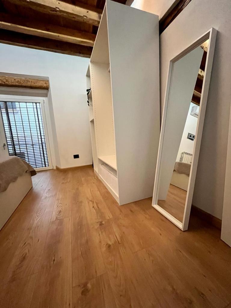Teodorico Room & Apartment Verona Bagian luar foto